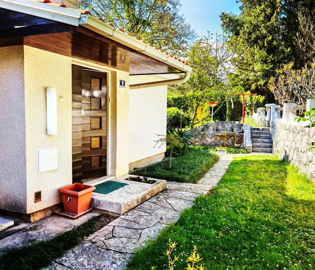 Villa Nada: Beachside Oasis With Sauna And Hot Tubs *