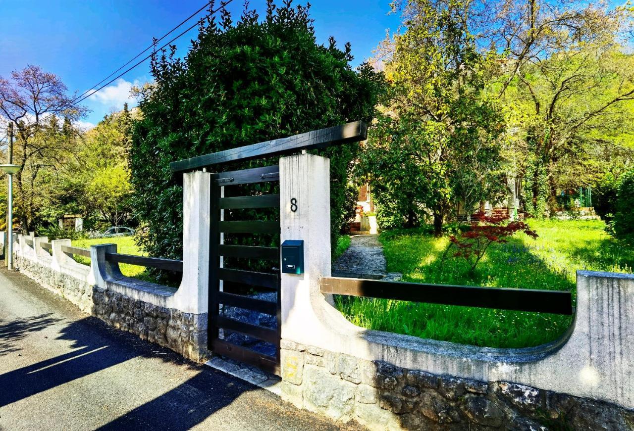 Villa Nada: Beachside Oasis With Sauna And Hot Tubs *