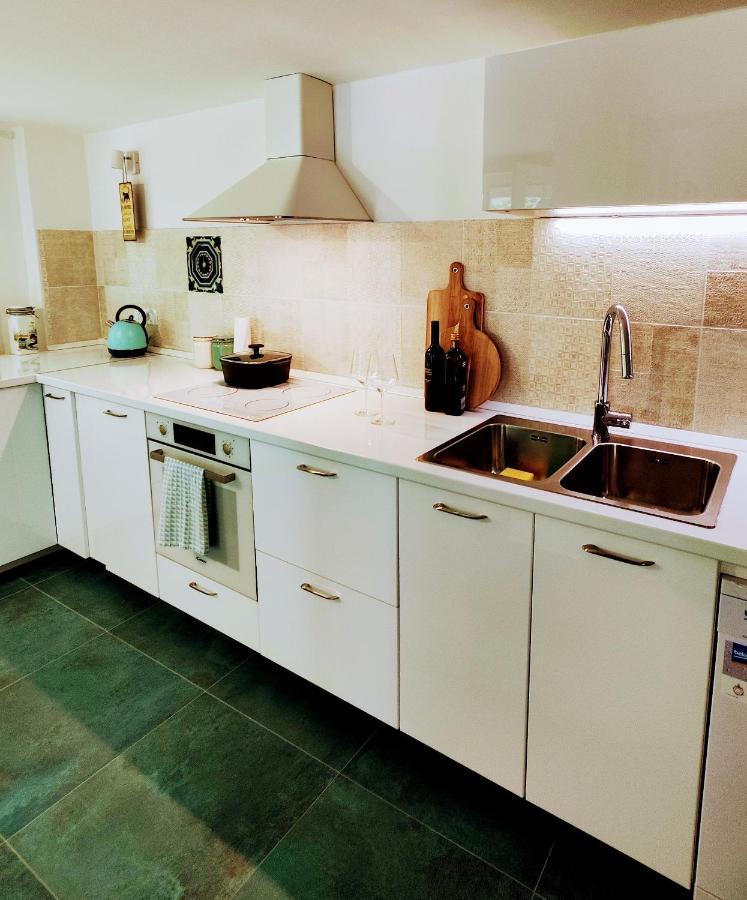 Villa Nada: Beachside Oasis With Sauna And Hot Tubs *