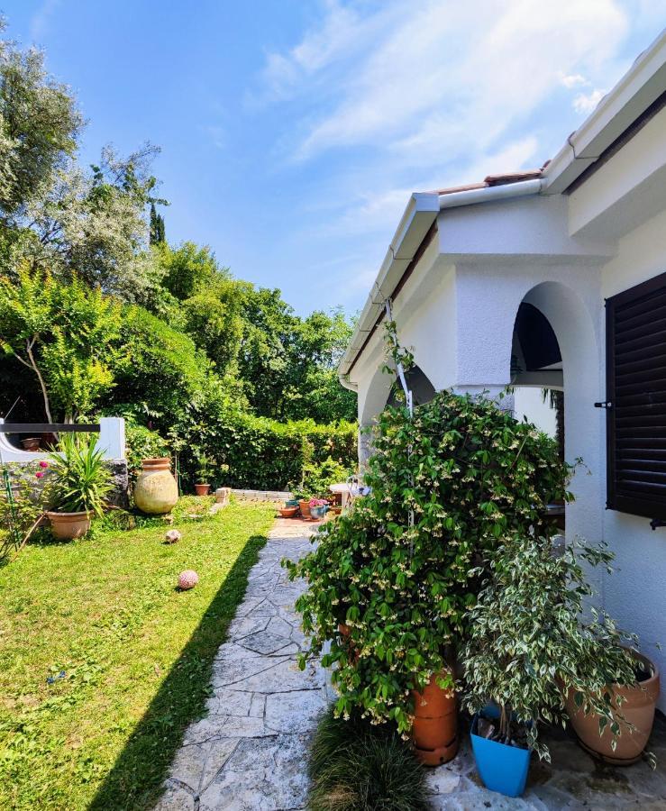 Villa Nada 5 Star, Something Really Special, Full Service Included *