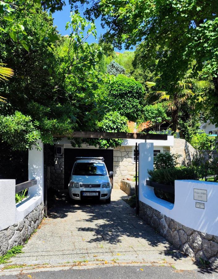 Villa Nada: Beachside Oasis With Sauna And Hot Tubs Omisalj