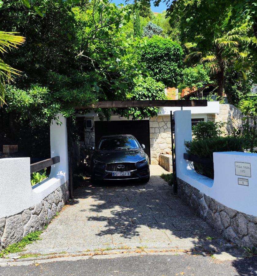 Nada: Beachside Oasis With Sauna And Hot Tubs Villa